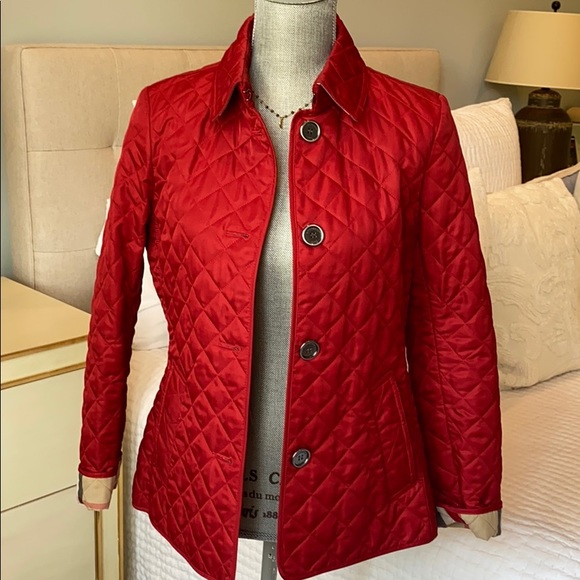 Burberry Jackets & Blazers - Burberry quilted Jacket Size S